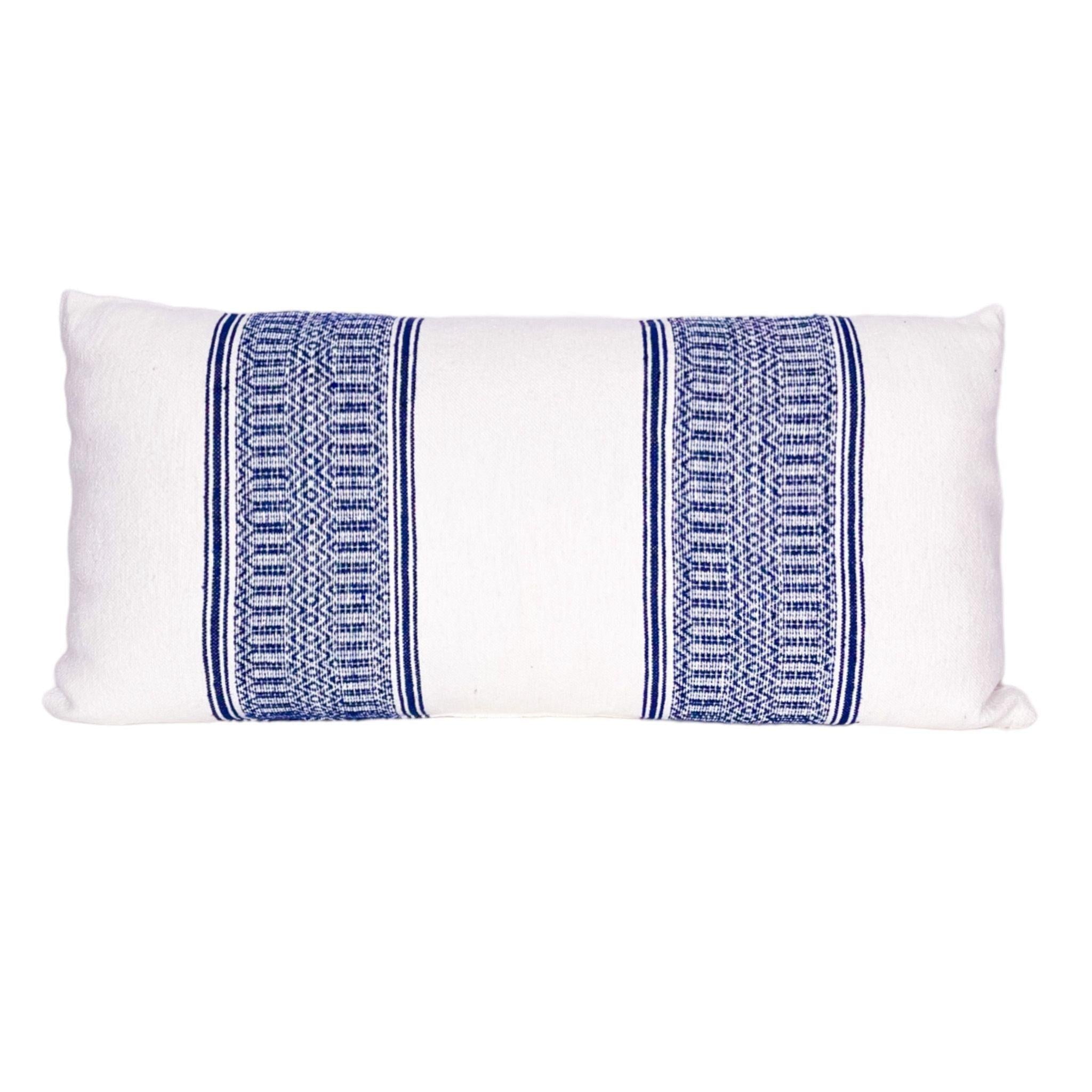 Coussin Blanc et Bleu (BOUCHRA)