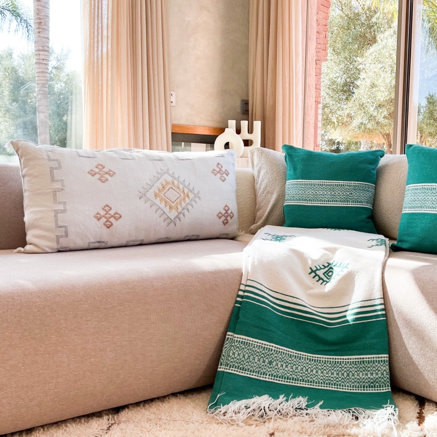 Coussin en Soie de Cactus Berbère Chic